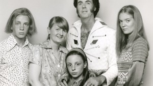 The Week Elvis Died: Family Portrait